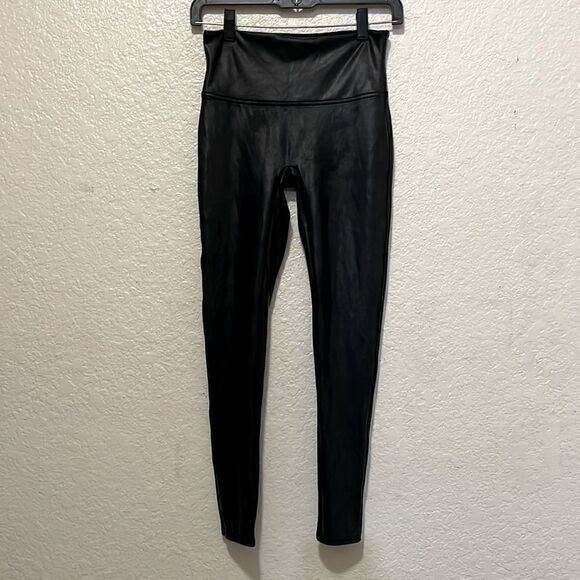 Spanx Faux Leather Leggings Black Size Medium - Picture 3 of 7